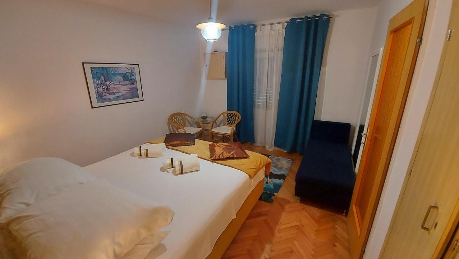 Hotel House Lanterna Pag Pag Town Habitación foto